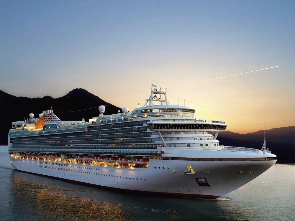 Cruise liner