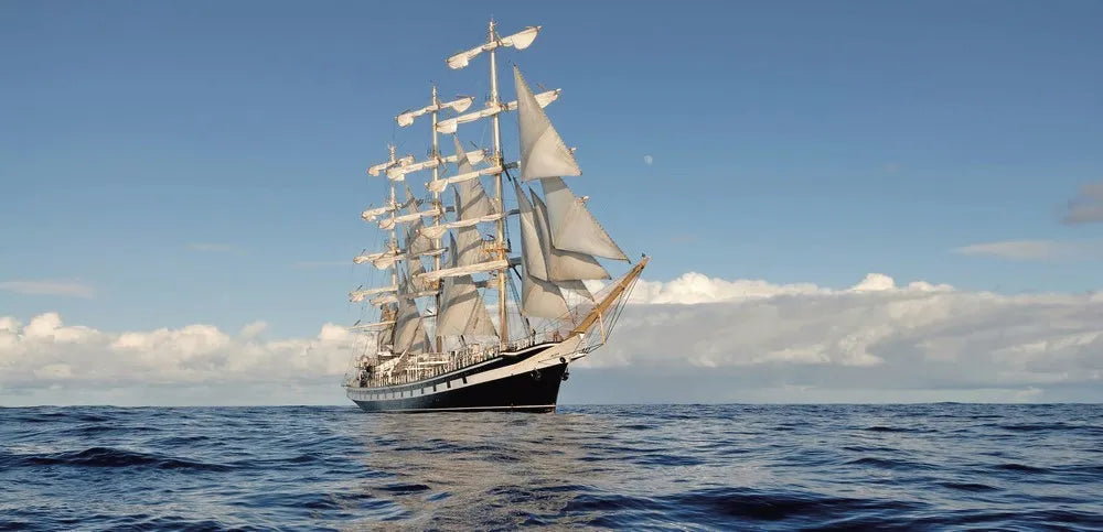 Sailing ship