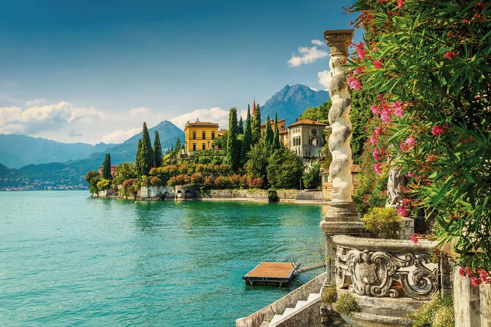 Promenade in Italy
