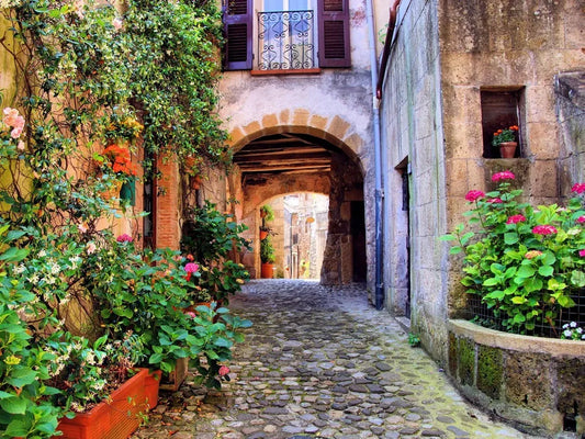 Street in Tuscany, Italy