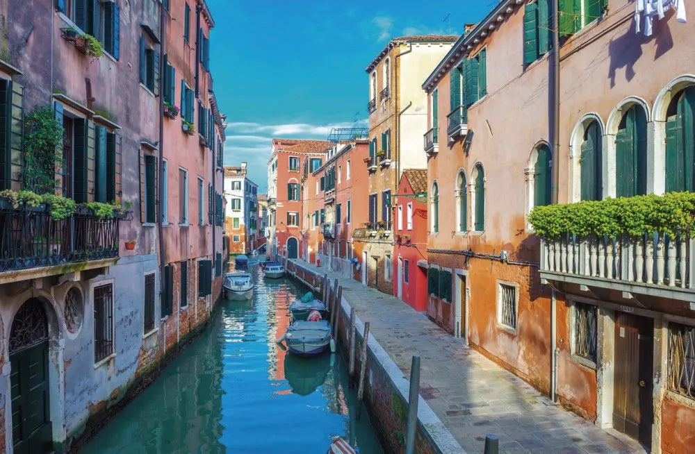 Channel, Italy