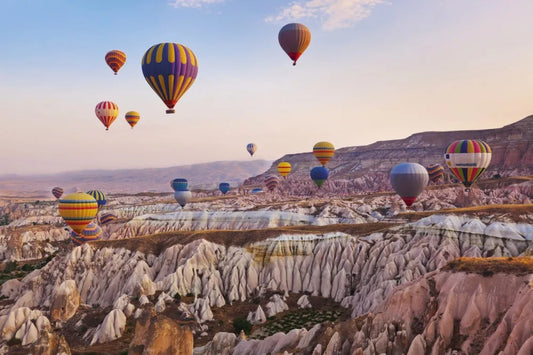 Balloons in the mountains
