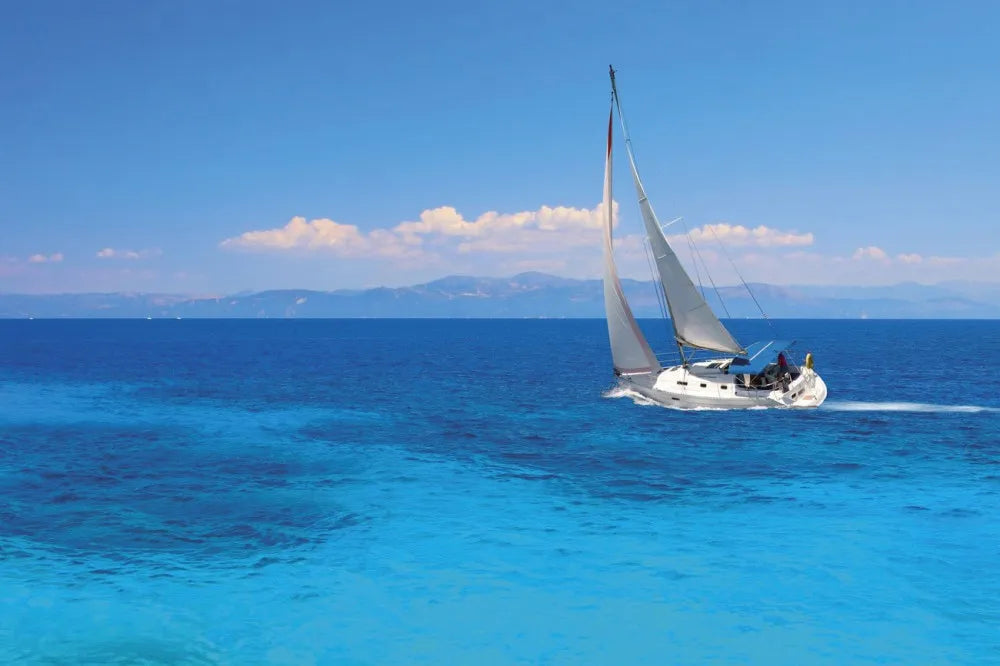 Sailing yacht