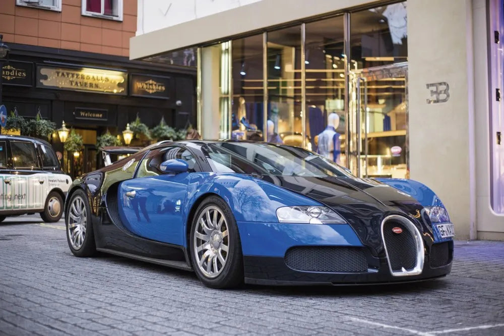 Racing car