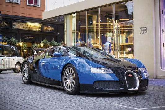 Racing car