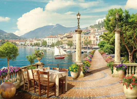 Promenade in Italy