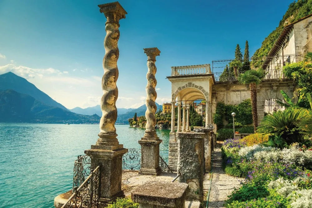 The lake house, Italy