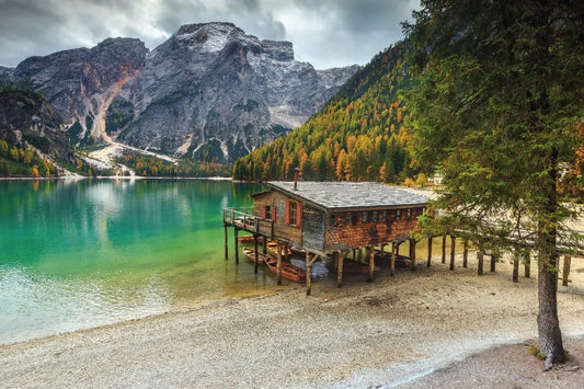 The house on the lake