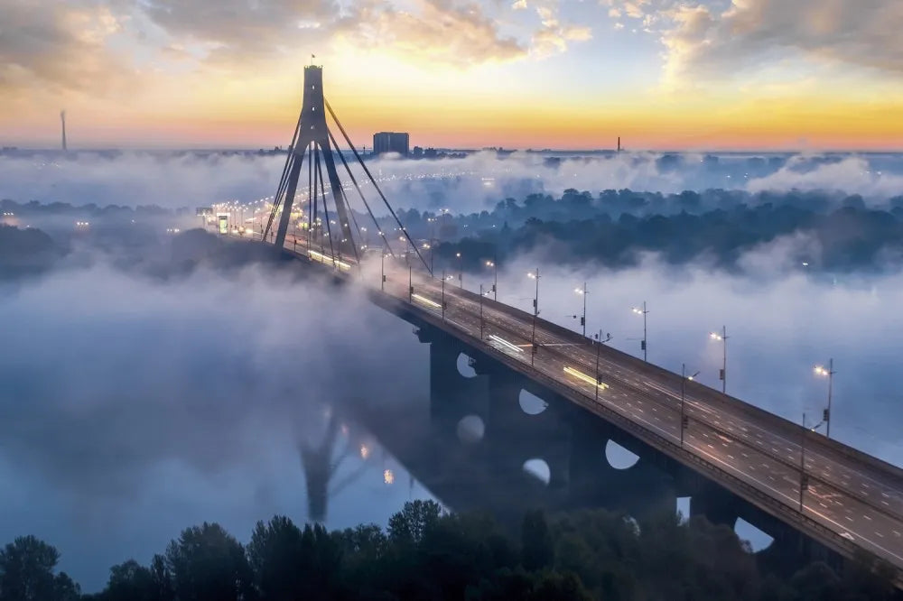 The bridge across the Dnieper